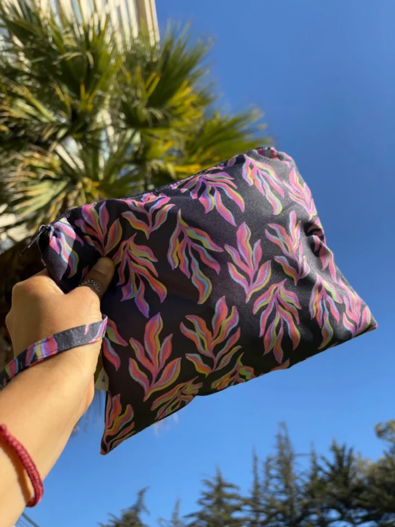 estuche ilustrado resistente al agua chile